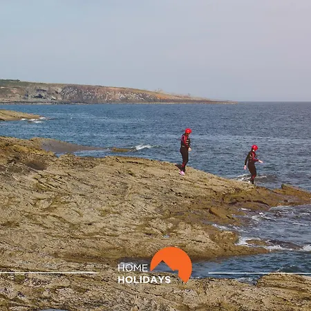 #264 C04 By Holidays