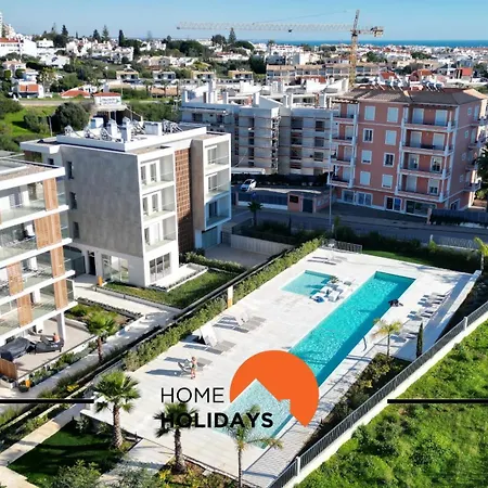 #264 C04 By Holidays Apartman *