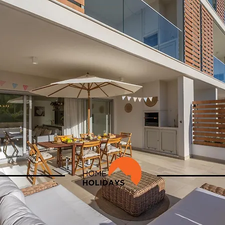 #264 C04 By Holidays *