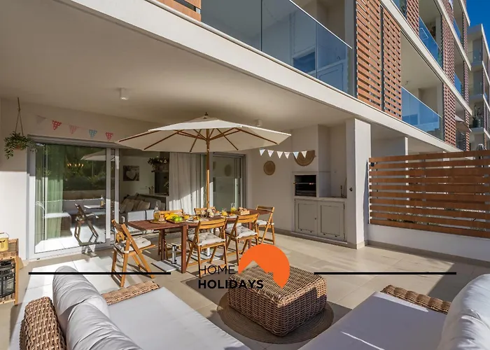 #264 Pool & Garden *