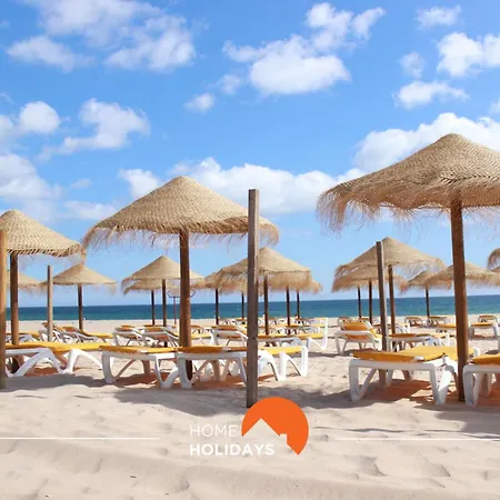 #264 C04 By Holidays شقة *