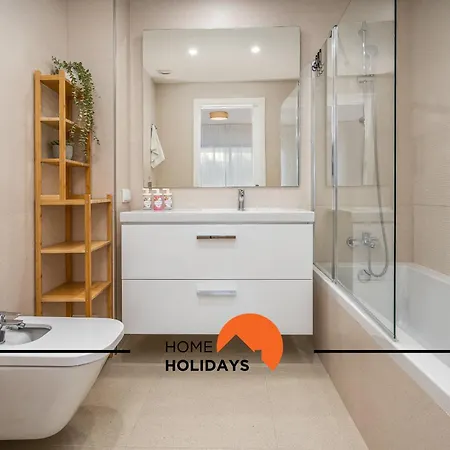 #264 C04 By Holidays شقة البوفيرا